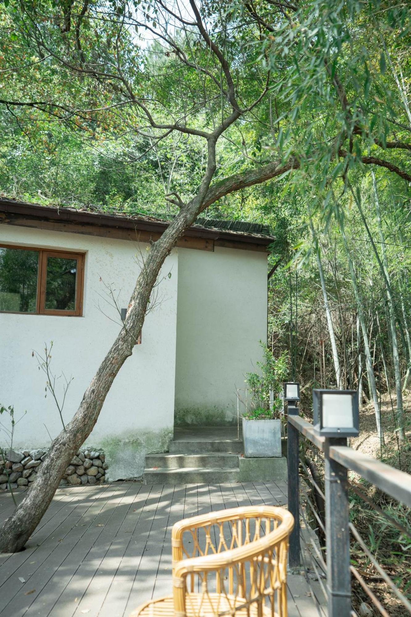 July Bamboo Hostel Deqing Экстерьер фото